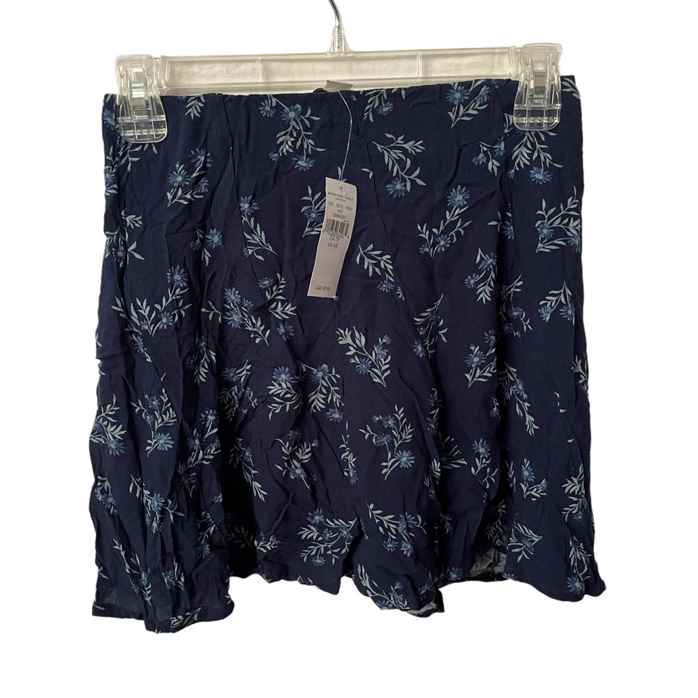 American Eagle skirt. Size XS. NWT.